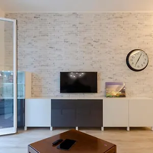 Joivy Apt For 6, With Terrace Near Beach In , Sestri Levante Italia